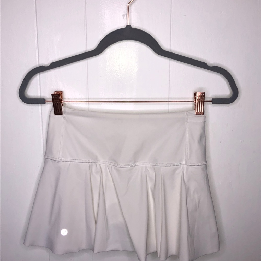Lululemon white skirt size 2